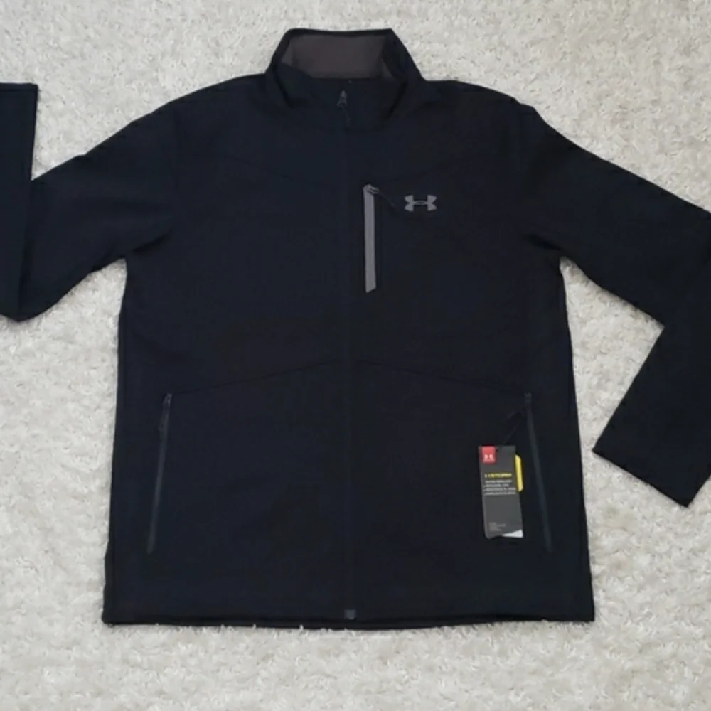 Men's Under Armour Water Wind Resistant Infrared retains heat